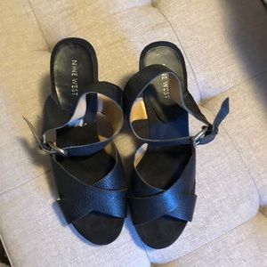 Nine West wedge heels 8.5 black w cork heel